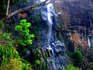 Sri Lankan Sceneries - Diyaluma Falls