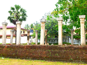 Sri Lankan Sceneries - Anuradhapura Mayura Pirivena