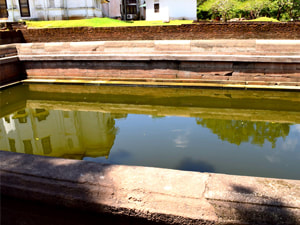 Sri Lankan Sceneries - Anuradhapura Jethavanarama Pond 01